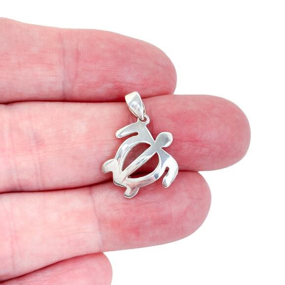 Vintage Sterling Silver 925 Sea Turtle Cutout Pendant - Picture 1 of 6